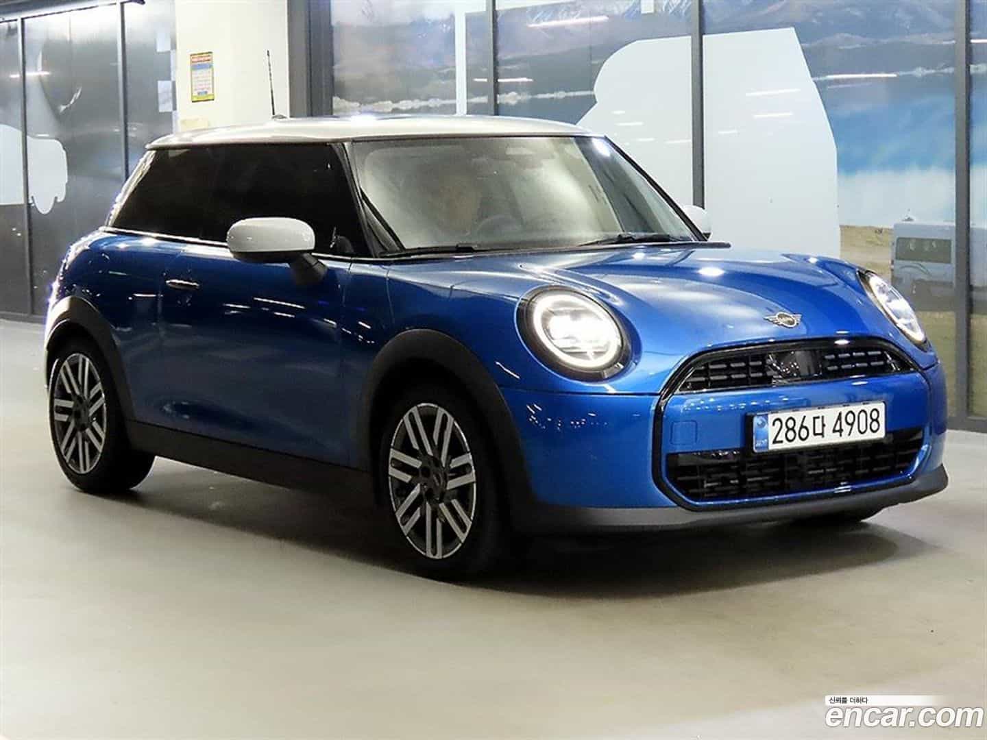 Cooper Mini 2025.6-OUTER-001