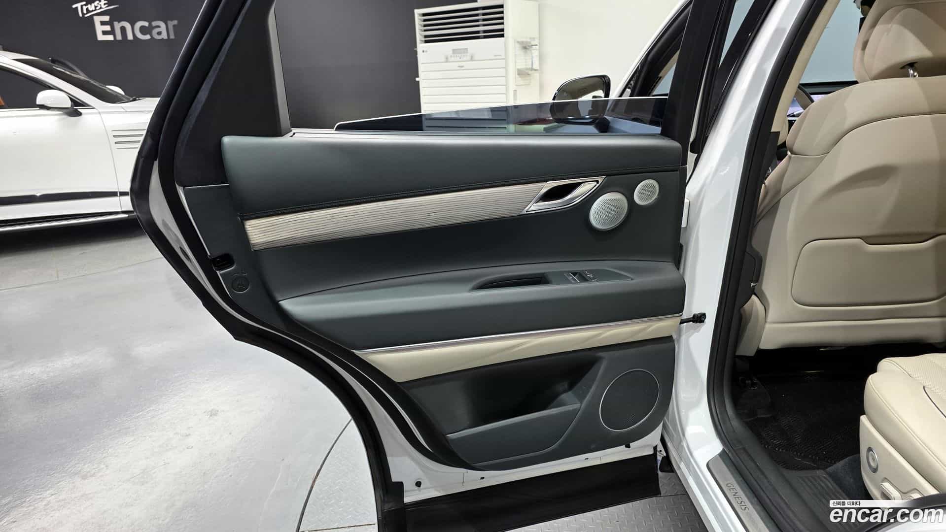GV80 Genesis 2024.10-INNER-035