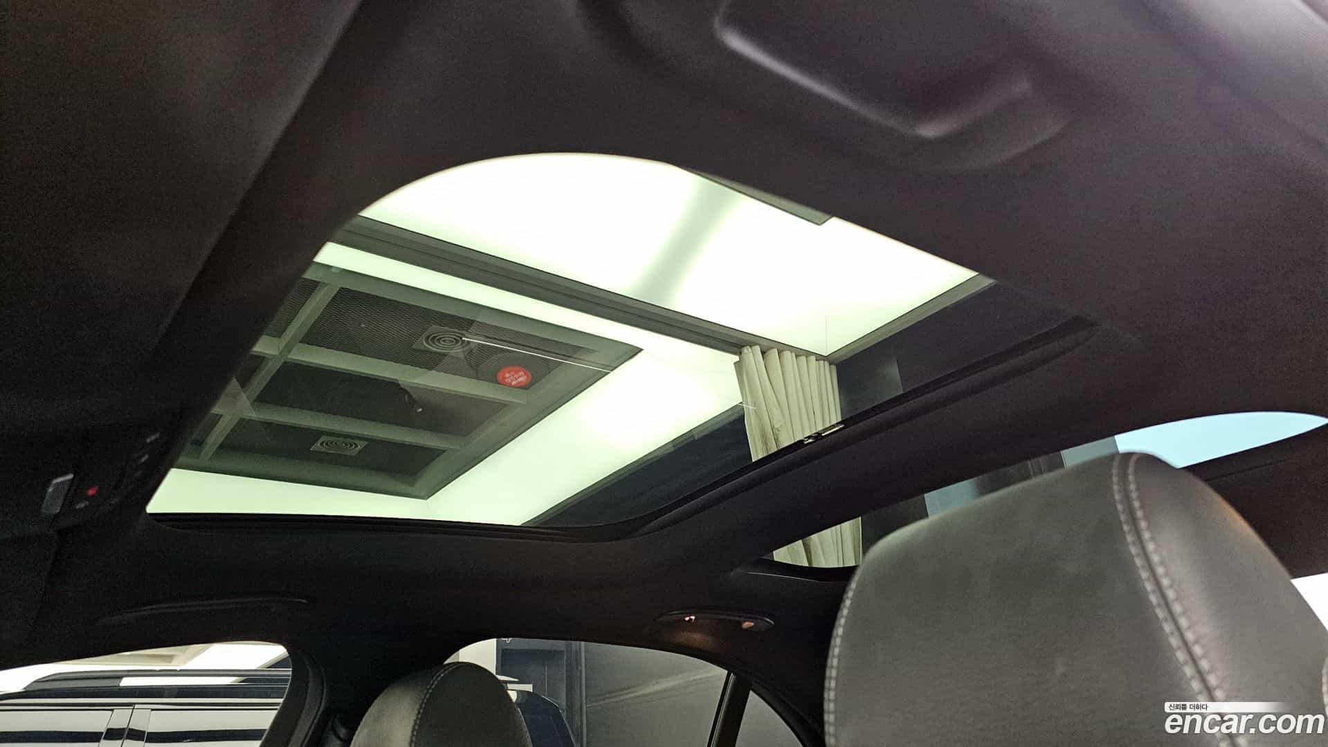 E-Class Mercedes-Benz 2022.3-OPTION-022