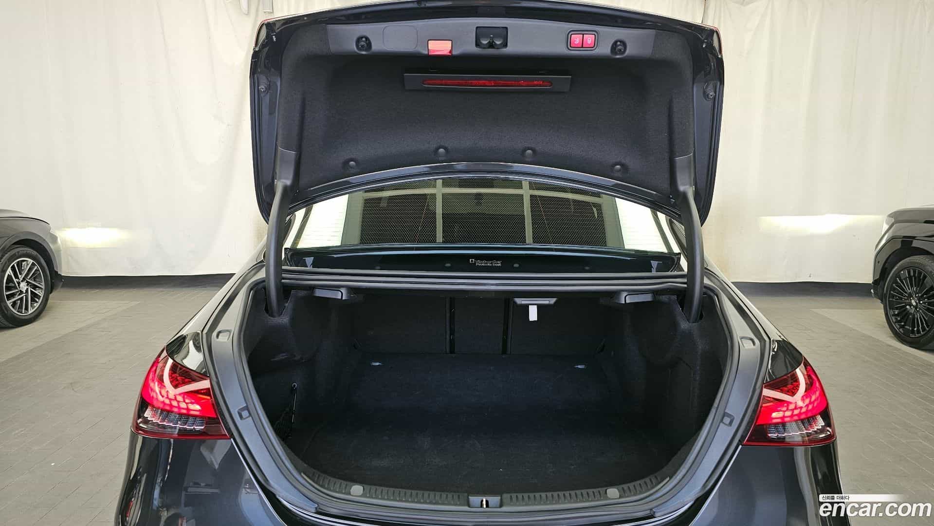 E-Class Mercedes-Benz 2022.3-OPTION-024