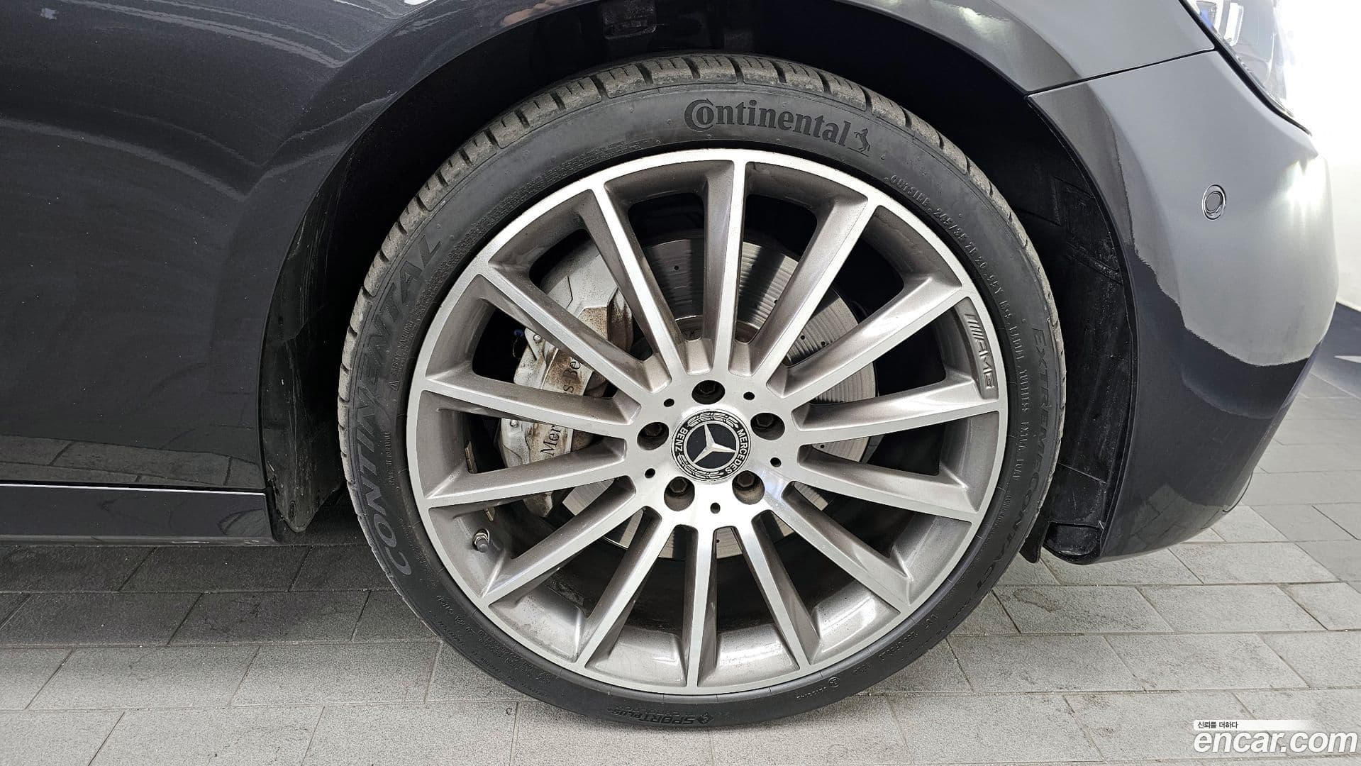 Main__Slider__Photo:E-Class Mercedes-Benz 2022.3-20
