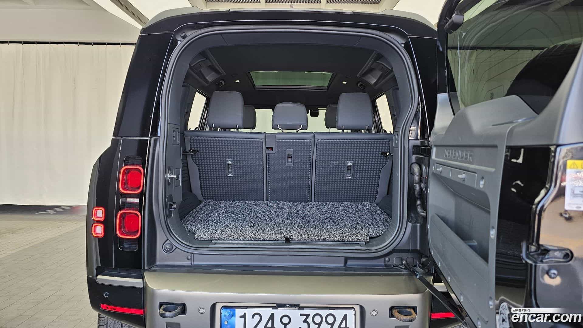 Defender Land Rover 2022.6-OPTION-024