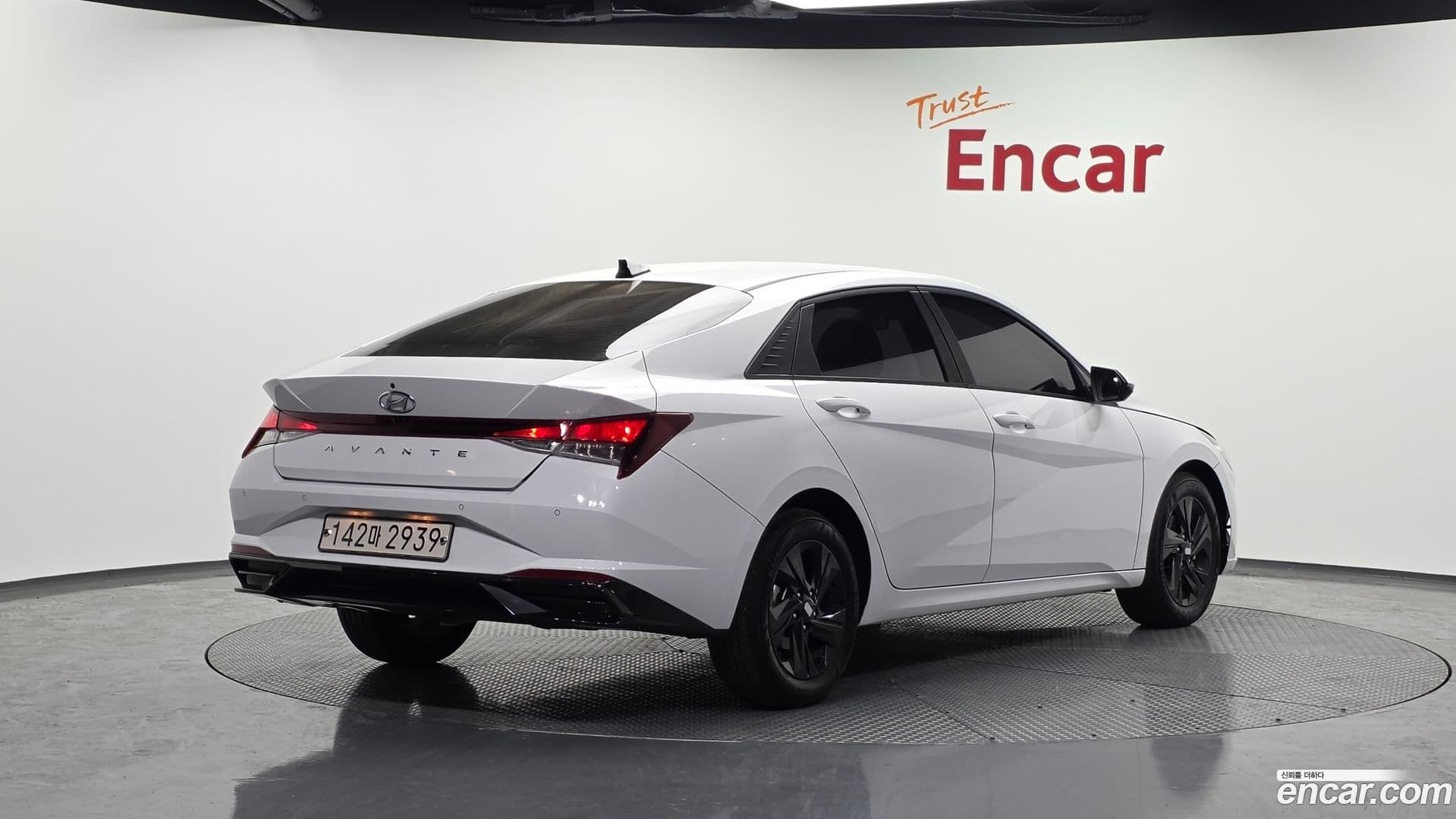Main__Slider__Photo:AVANTE Hyundai 2022.3-1