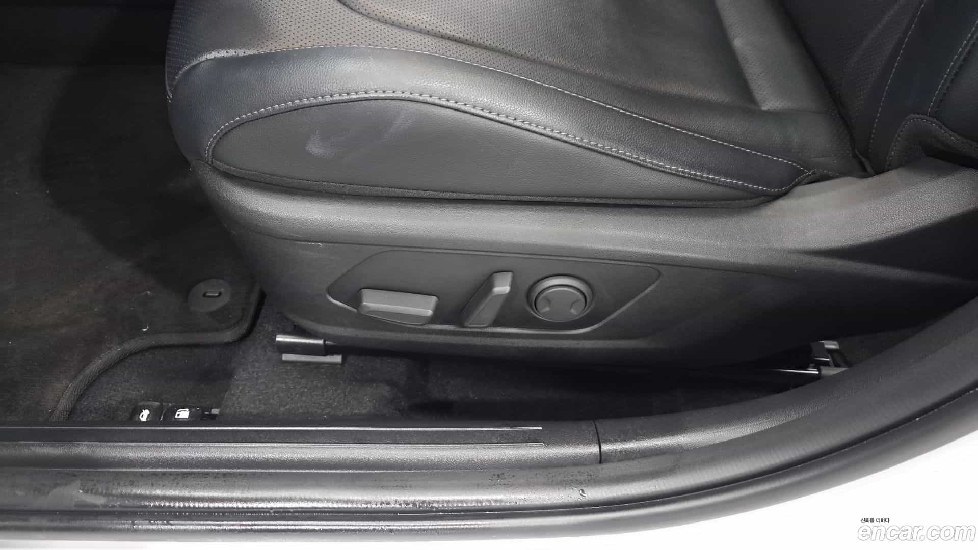 AVANTE Hyundai 2022.3-OPTION-043