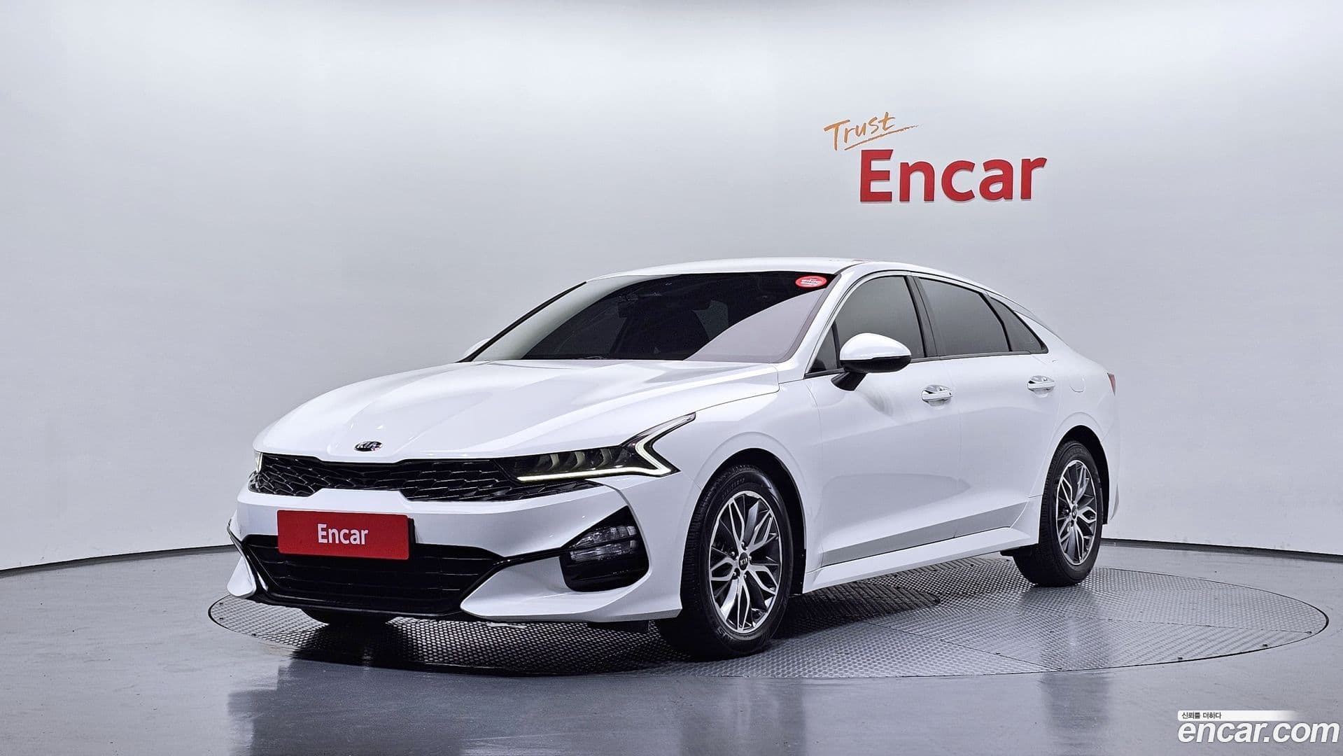 Main__Slider__Photo:K5 Kia 2021.4-0