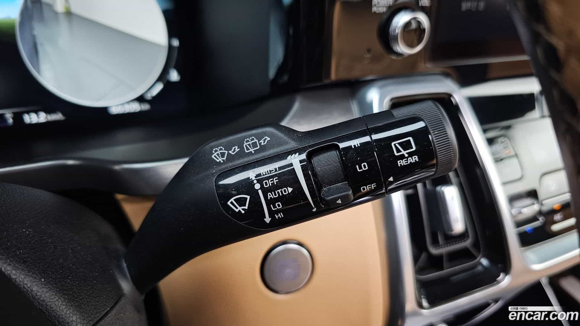 Sorento Kia 2023.2-OPTION-044