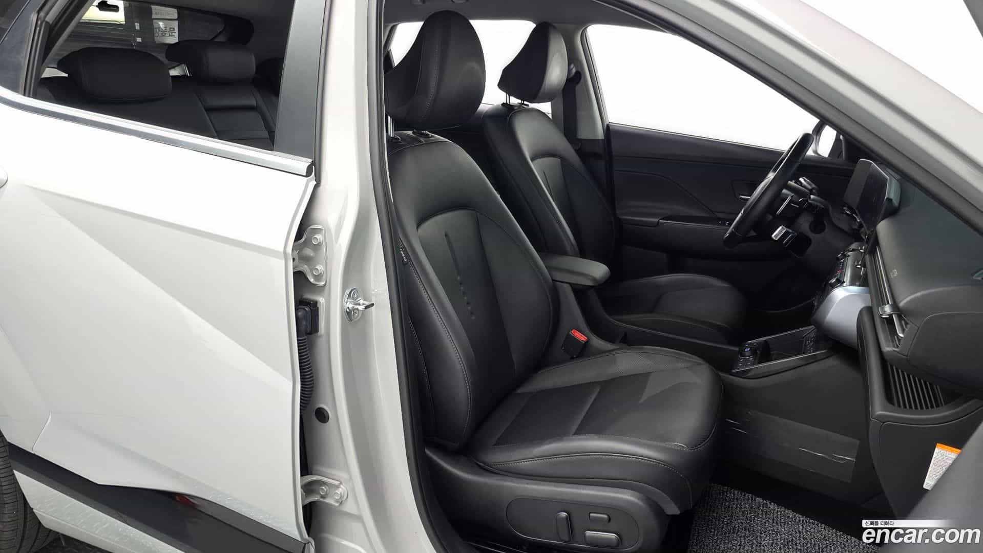 Kona Hyundai 2024.3-INNER-036