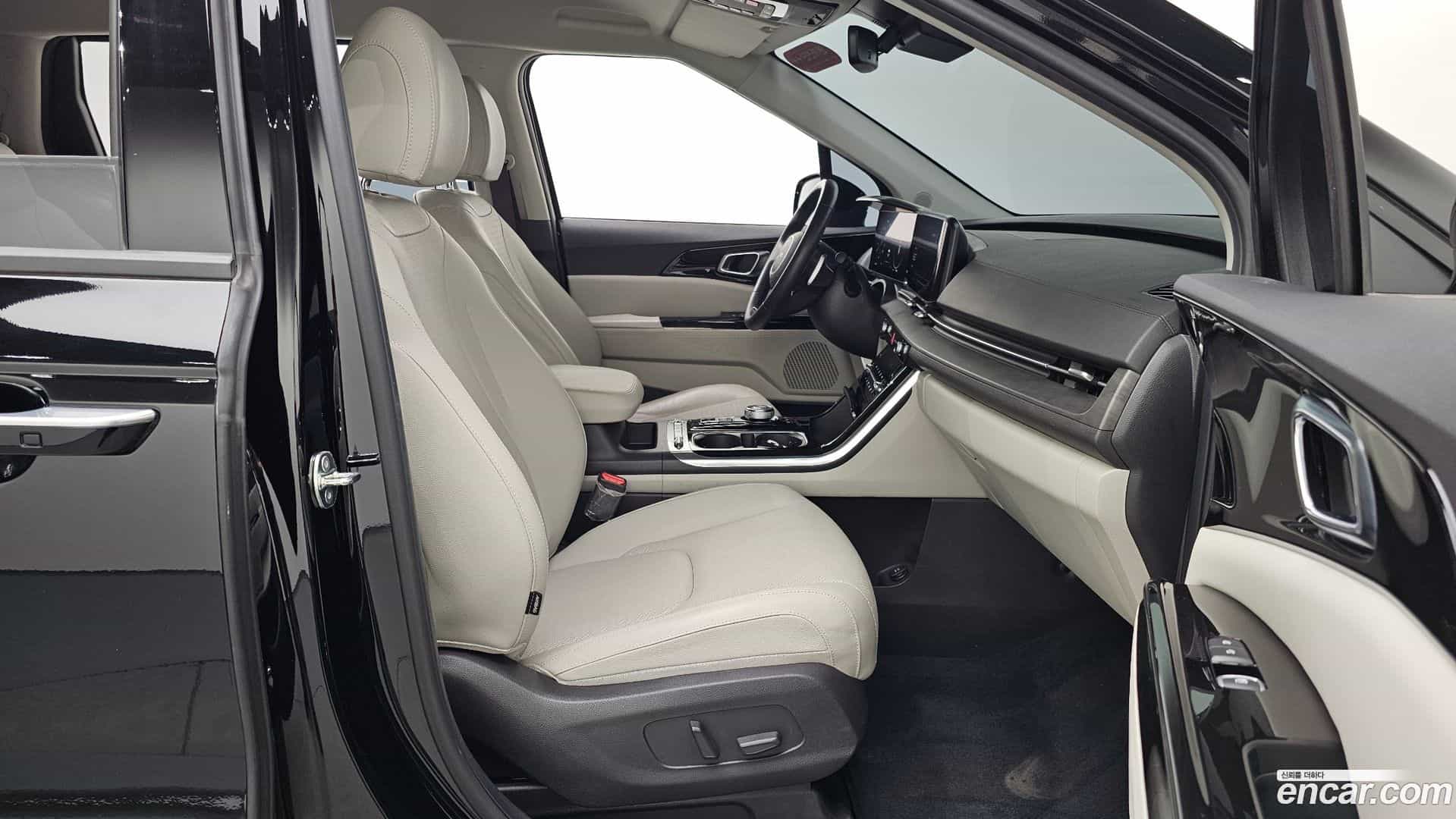 Canival Kia 2023.4-OPTION-015