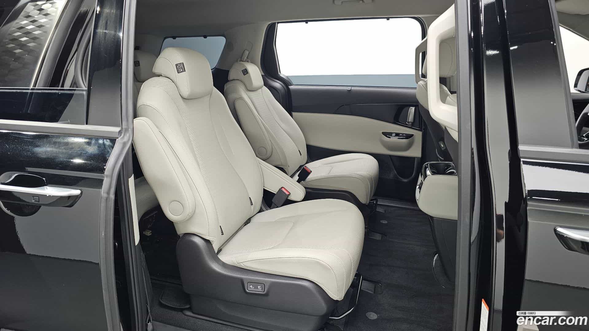 Canival Kia 2023.4-OPTION-016
