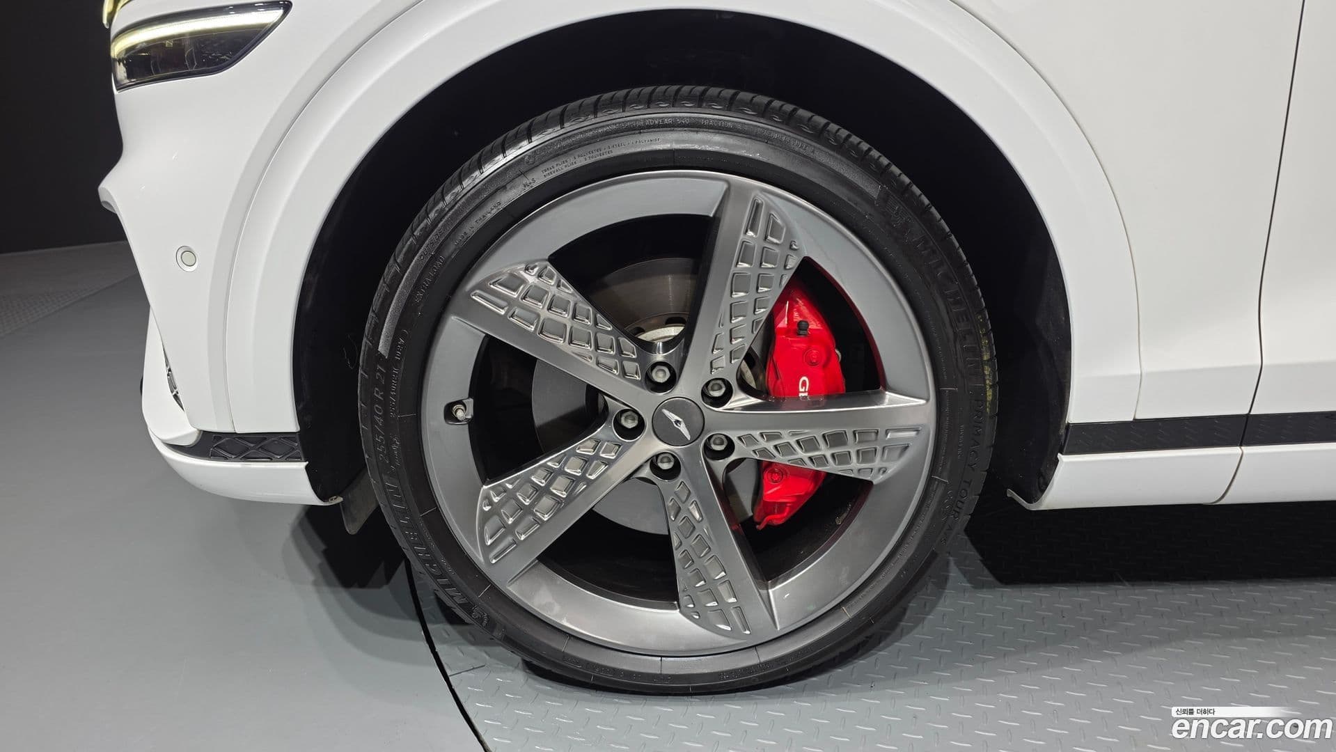 Main__Slider__Photo:GV70 Genesis 2022.3-4