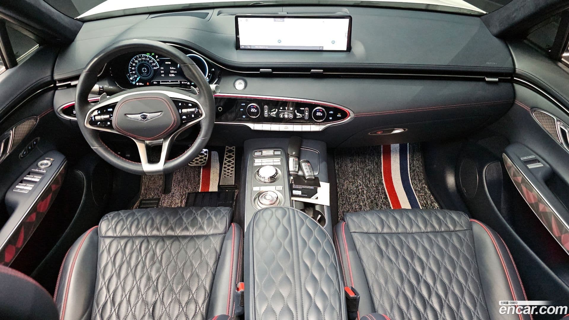 Main__Slider__Photo:GV70 Genesis 2022.3-6