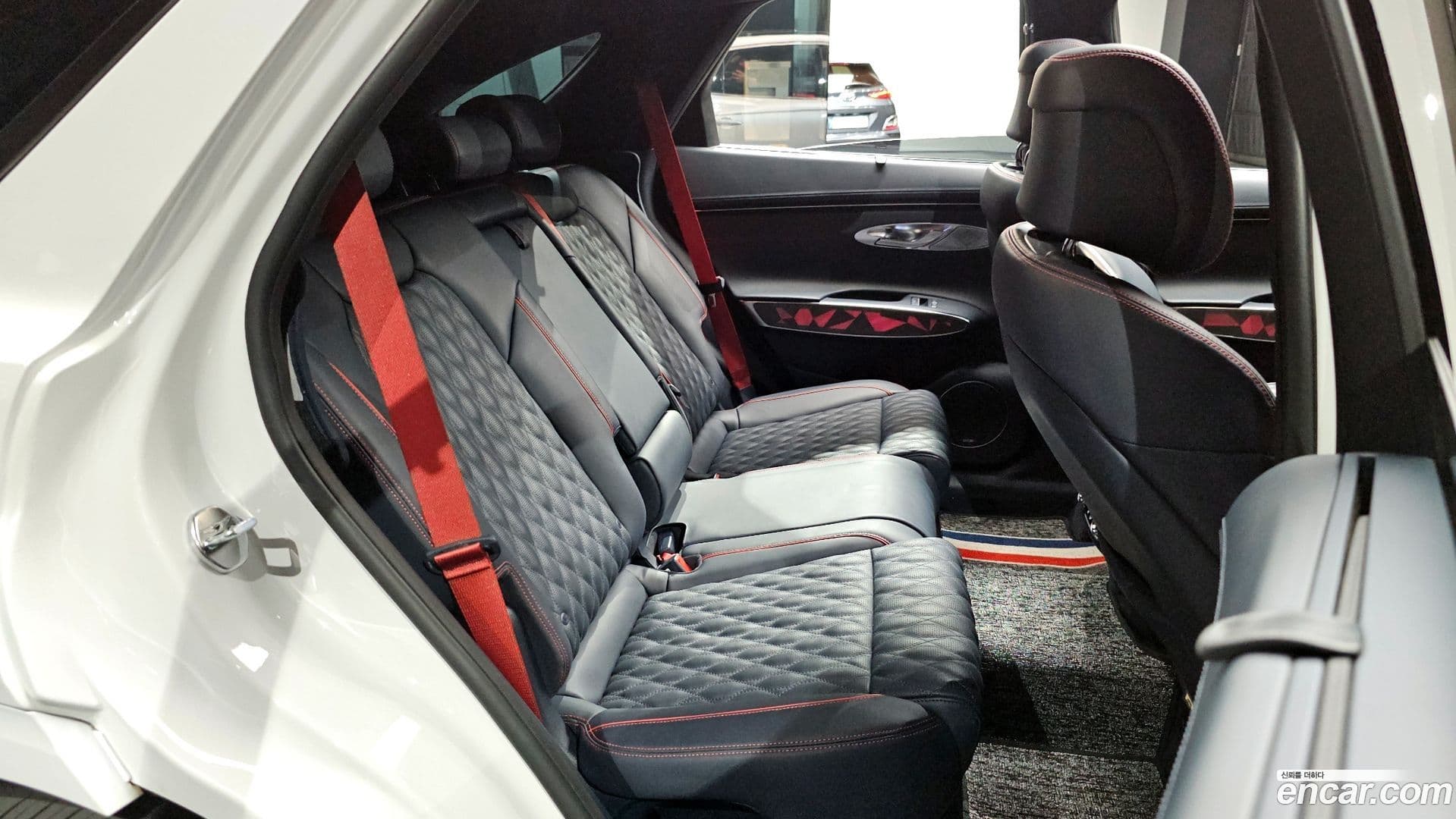 Main__Slider__Photo:GV70 Genesis 2022.3-10