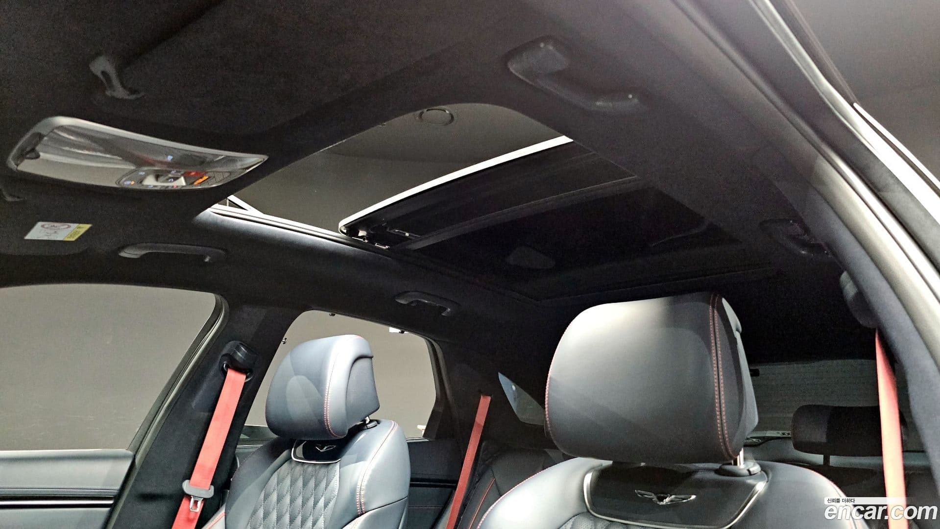 Main__Slider__Photo:GV70 Genesis 2022.3-17