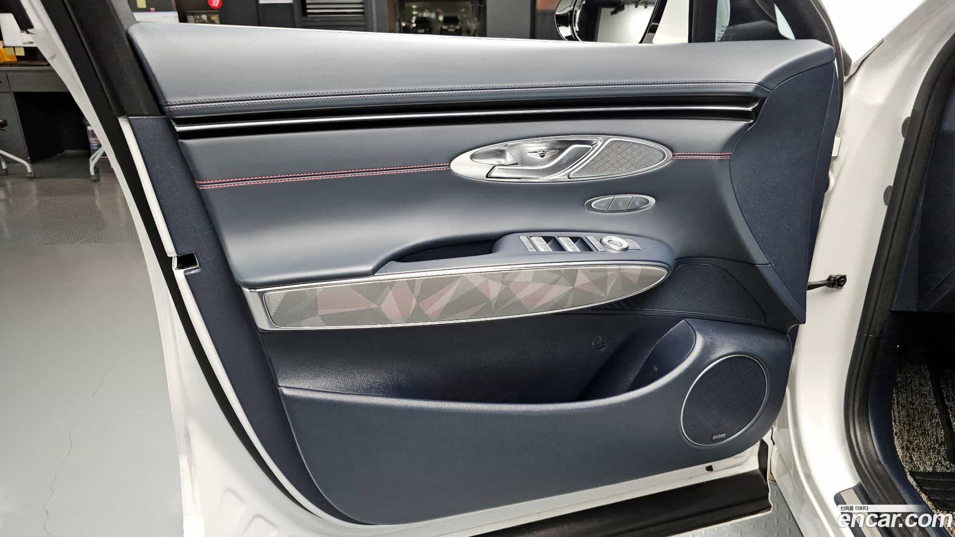GV70 Genesis 2022.3-INNER-034