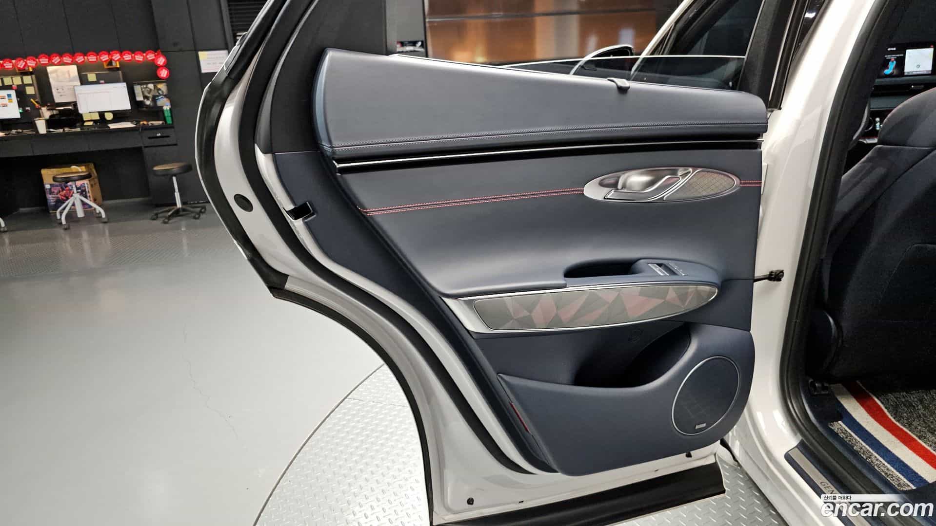 GV70 Genesis 2022.3-INNER-035