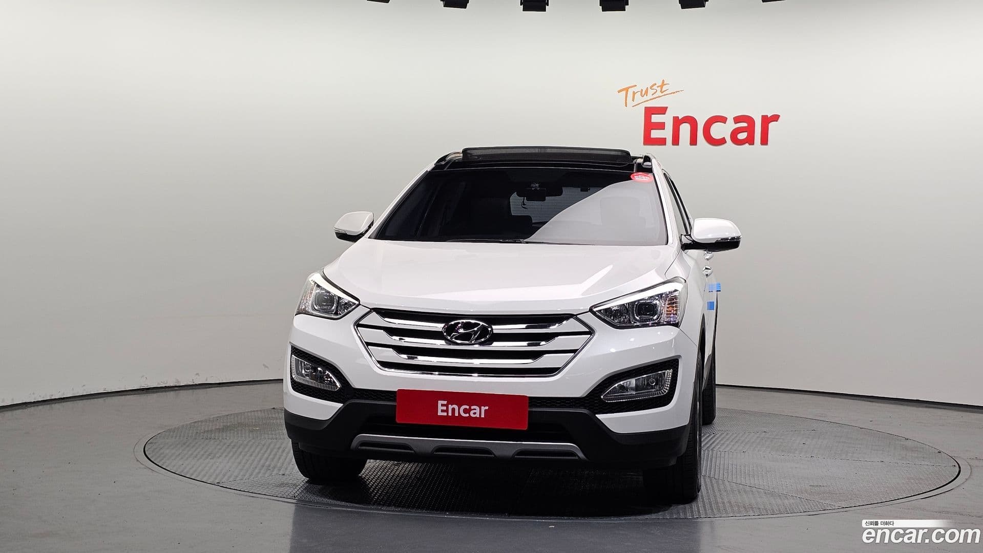 Main__Slider__Photo:Santafe Hyundai 2014.4-2