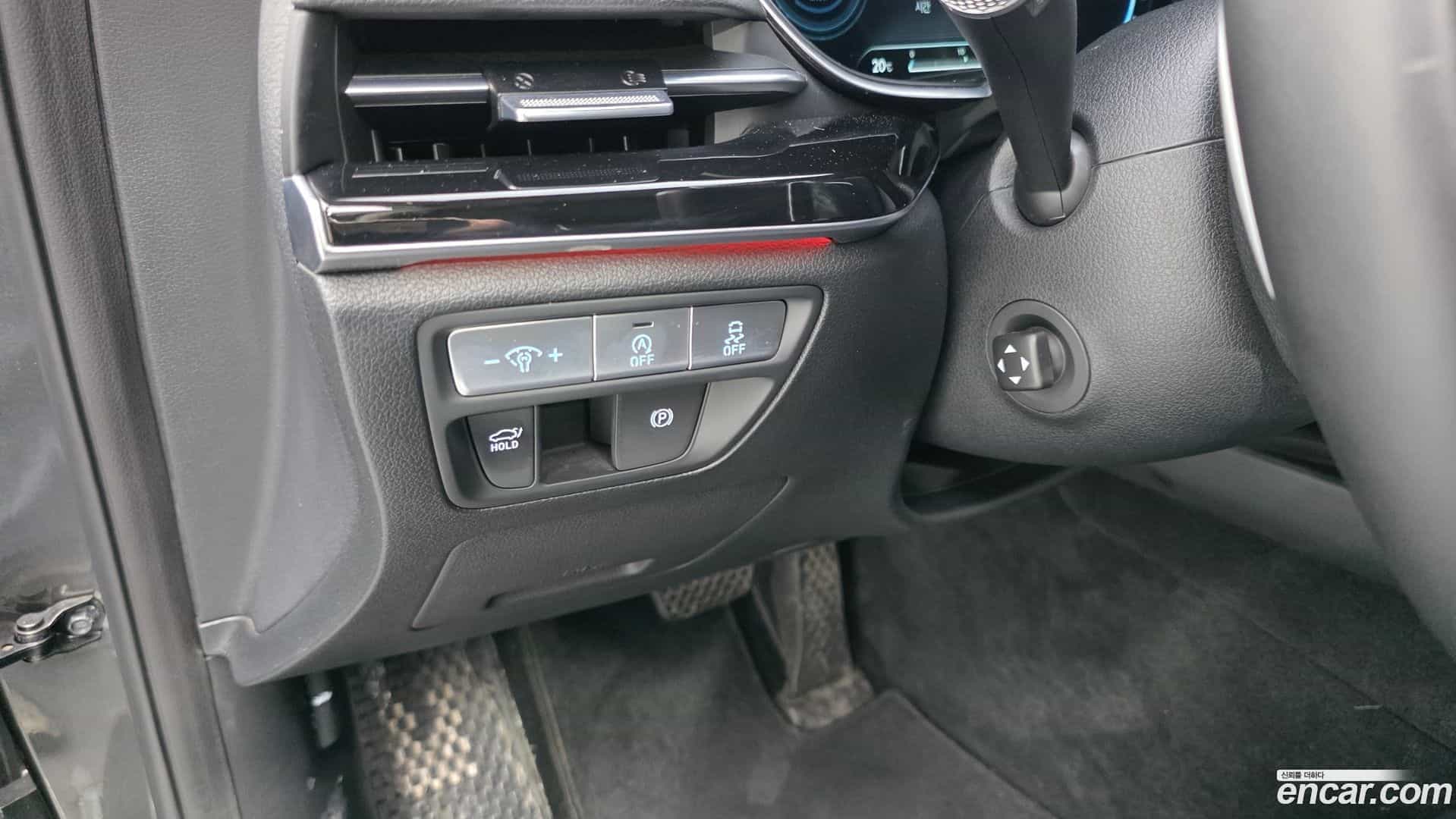 G80 Genesis 2022.3-OPTION-016
