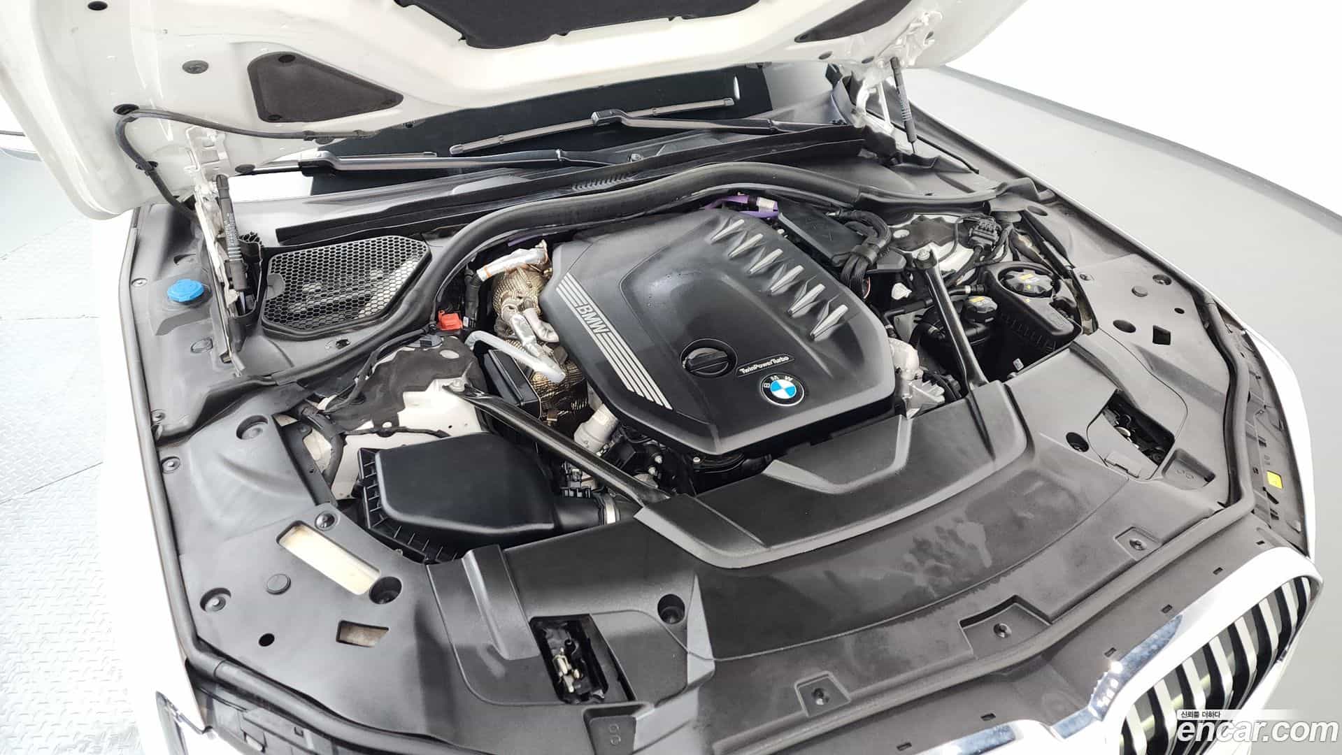 7-Series BMW 2022.7-OUTER-006