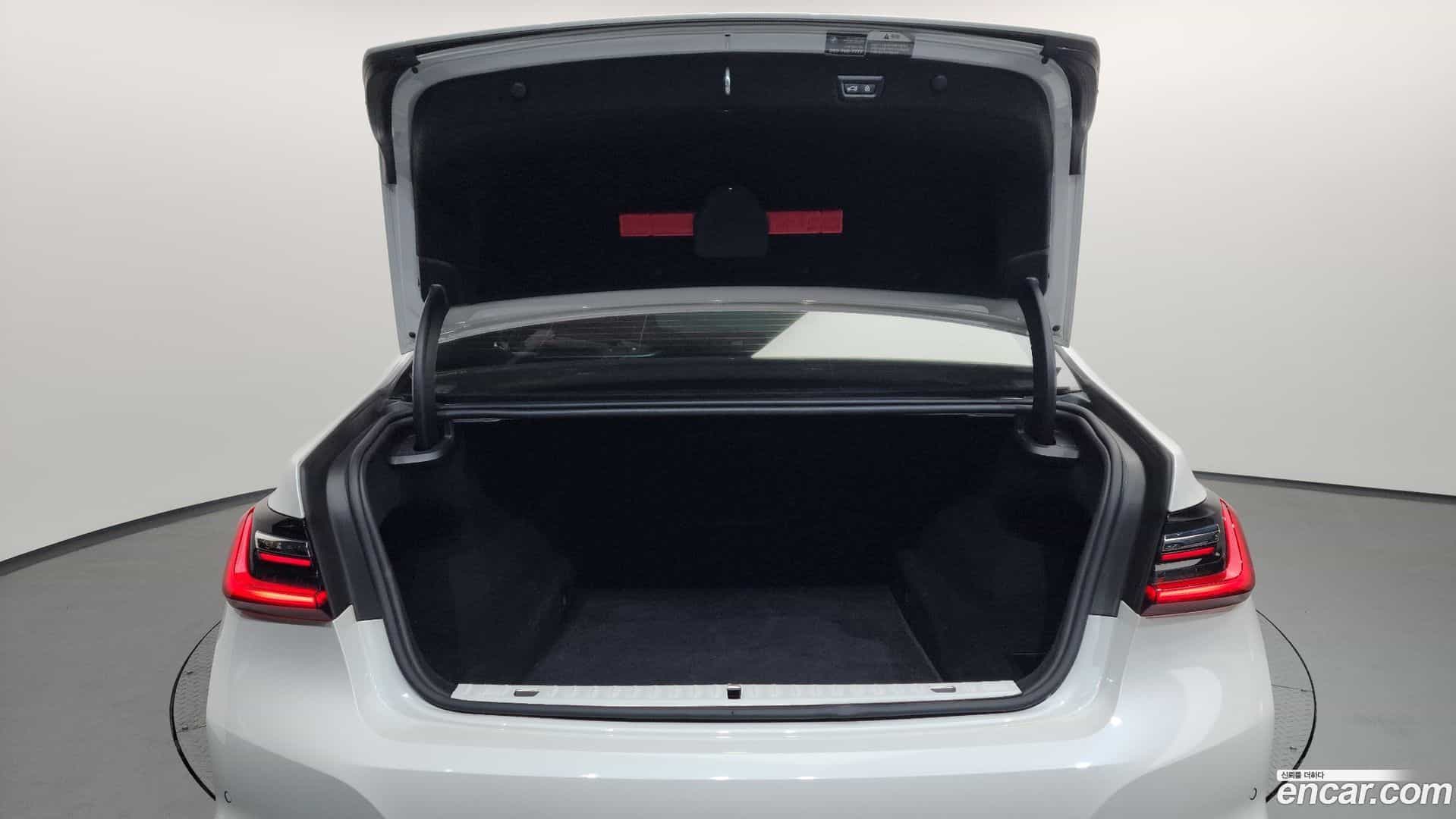 7-Series BMW 2022.7-OPTION-024