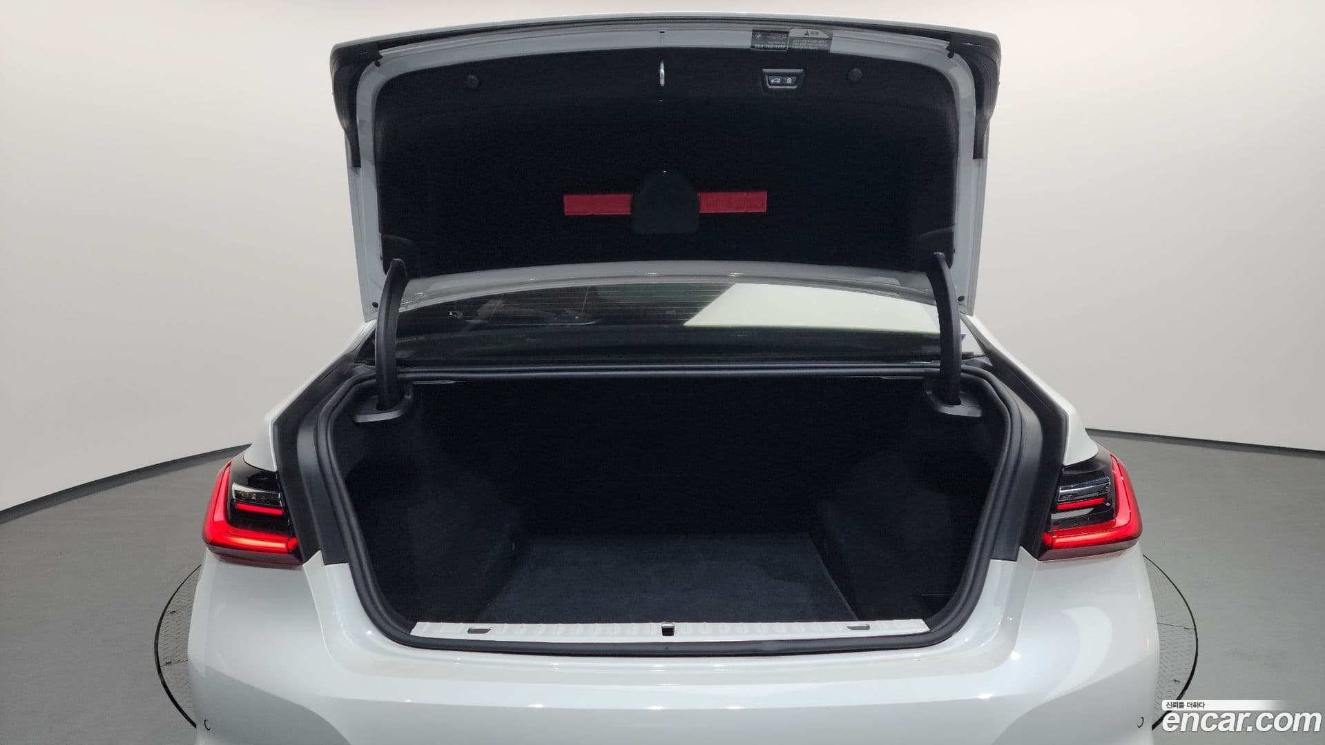 Main__Slider__Photo:7-Series BMW 2022.7-19