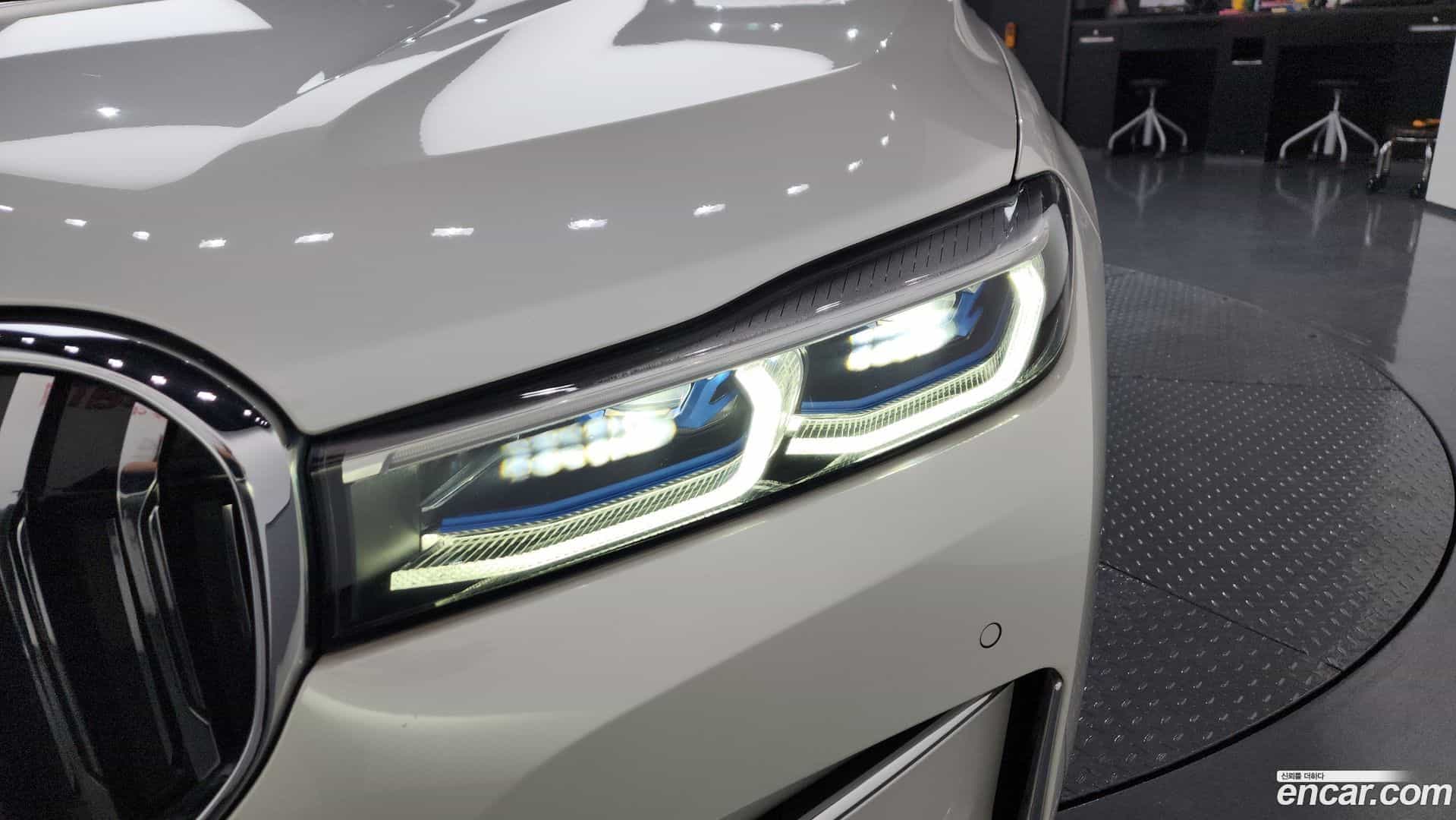 7-Series BMW 2022.7-OUTER-032