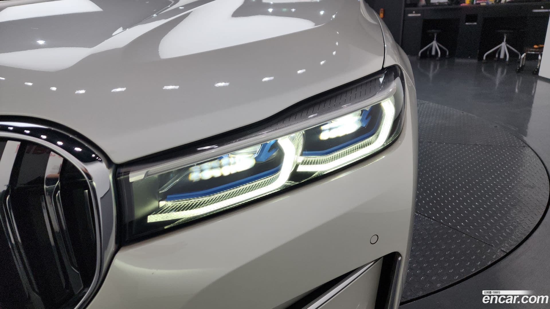 Main__Slider__Photo:7-Series BMW 2022.7-21