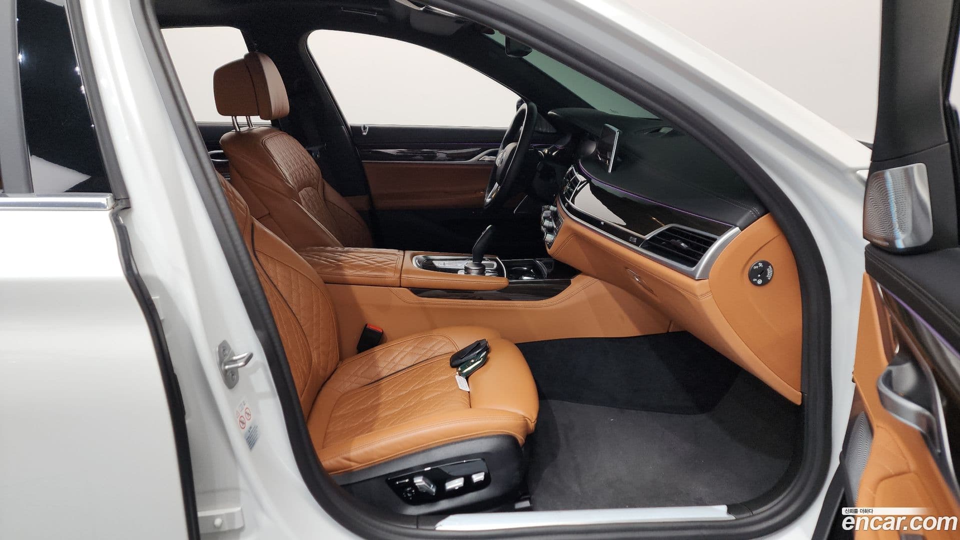 Main__Slider__Photo:7-Series BMW 2022.7-25