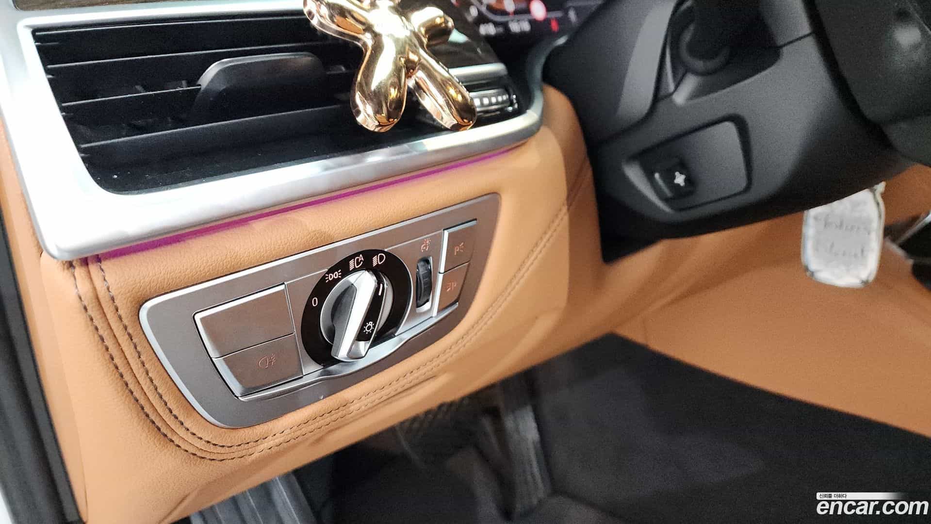 7-Series BMW 2022.7-OPTION-042