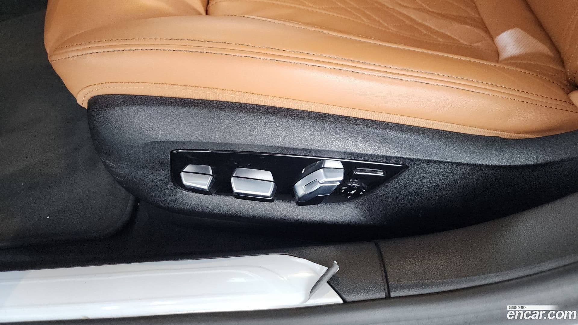 Main__Slider__Photo:7-Series BMW 2022.7-29
