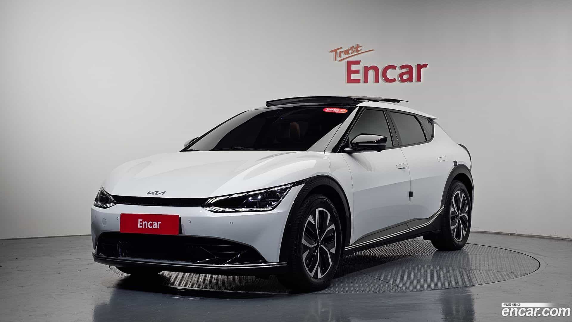 EV6 Kia 2022.8-THUMBNAIL-011