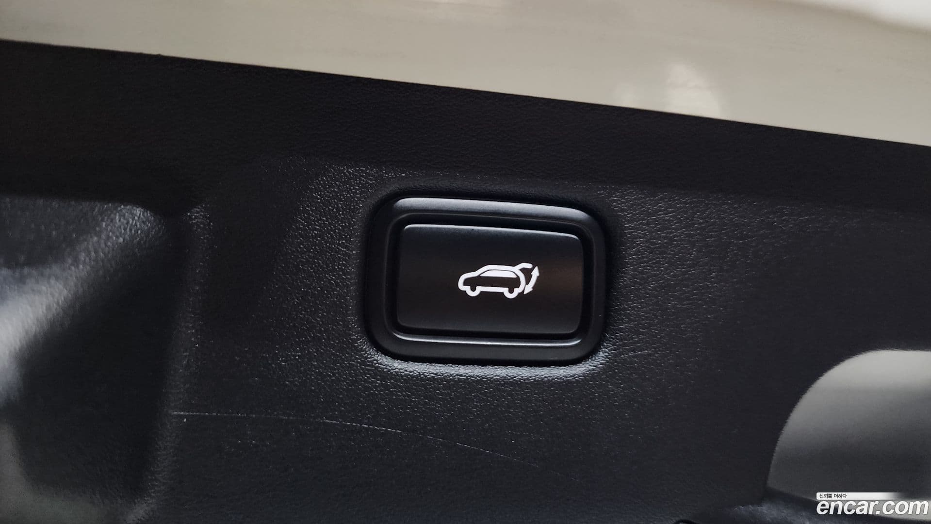 Main__Slider__Photo:EV6 Kia 2022.8-19