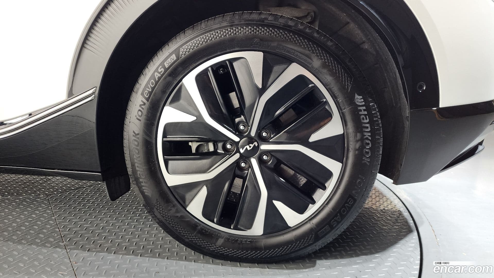 Main__Slider__Photo:EV6 Kia 2022.8-21