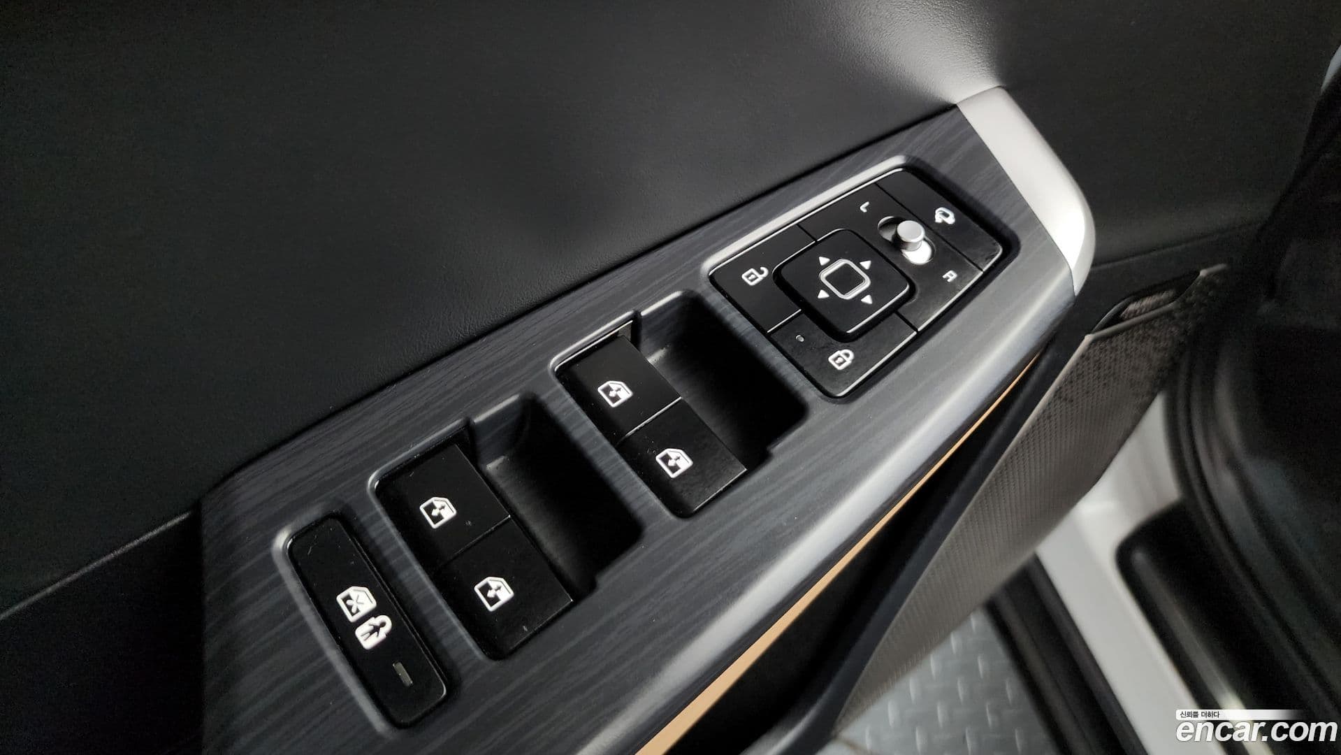 Main__Slider__Photo:EV6 Kia 2022.8-43