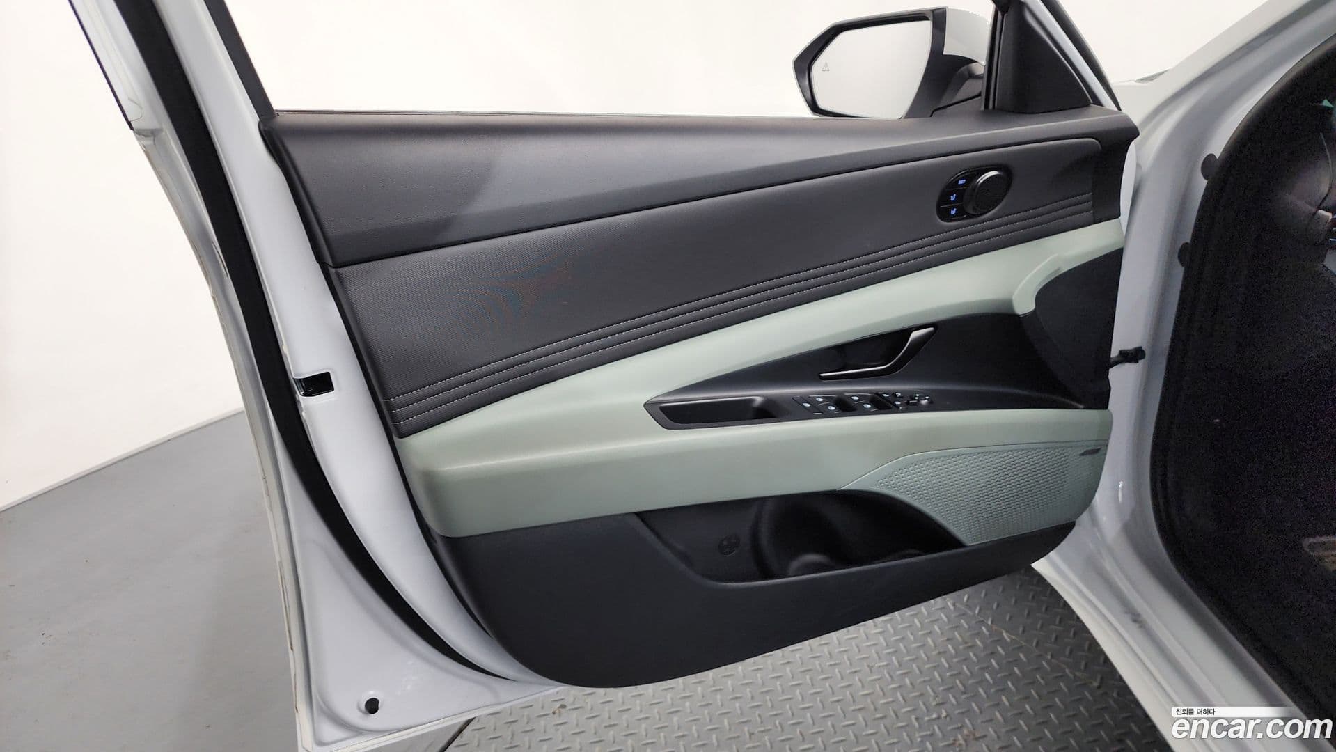 Main__Slider__Photo:AVANTE Hyundai 2024.0-24