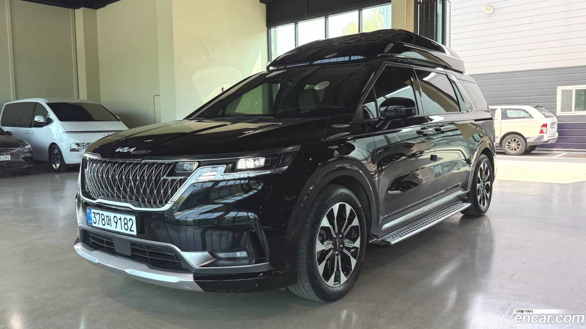 Canival Kia 2023.2-OUTER-001