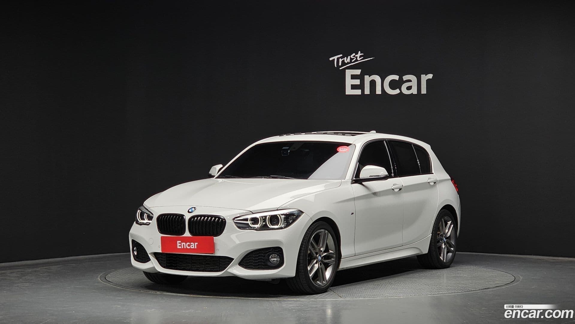 Main__Slider__Photo:1-Series BMW 2018.5-0