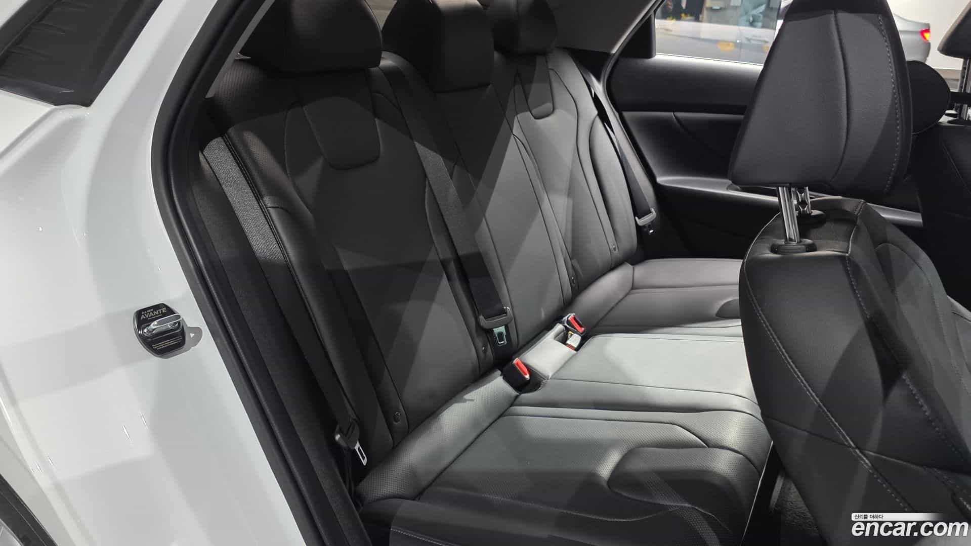AVANTE Hyundai 2020.4-OPTION-015