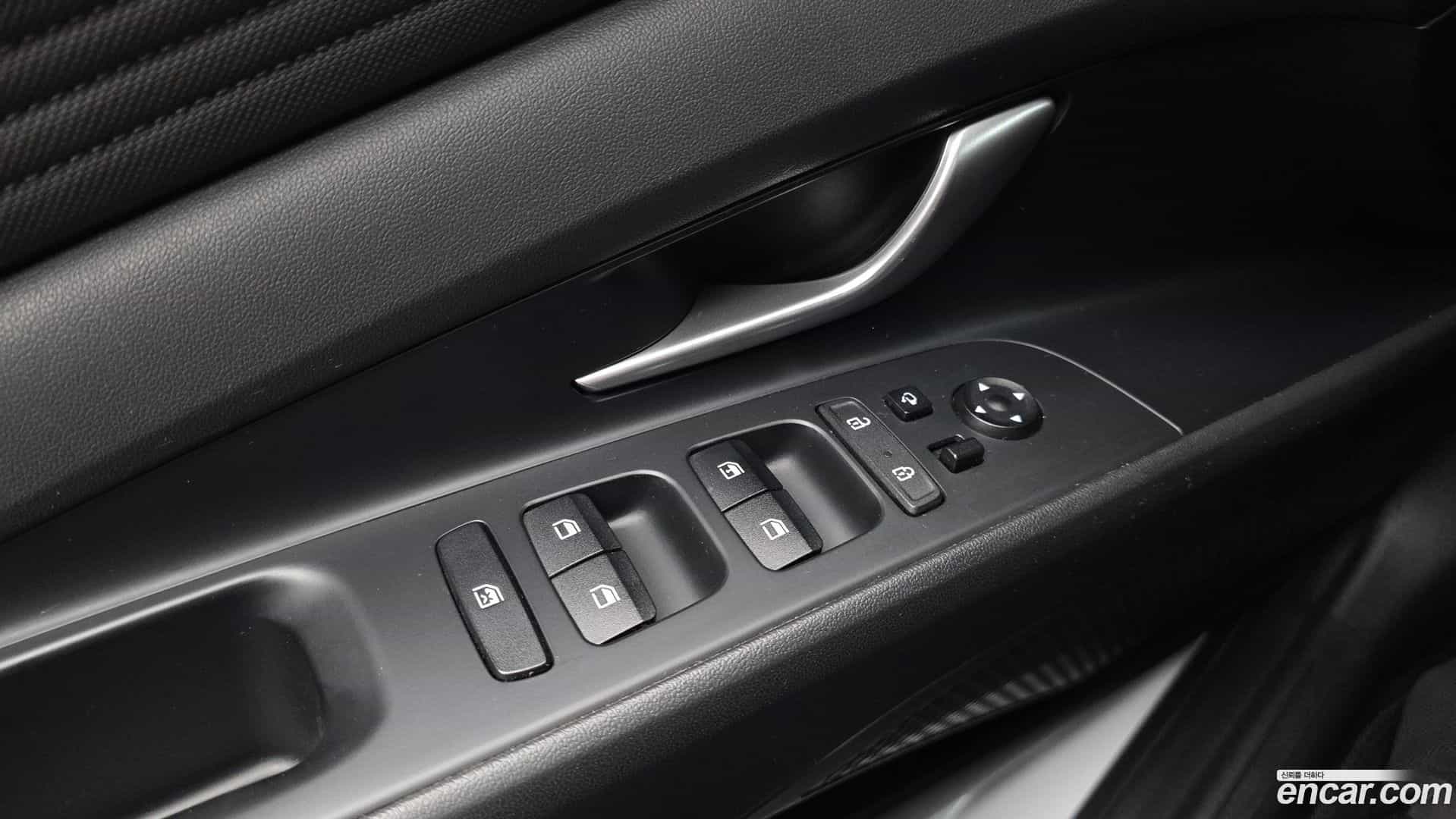 AVANTE Hyundai 2020.4-OPTION-022