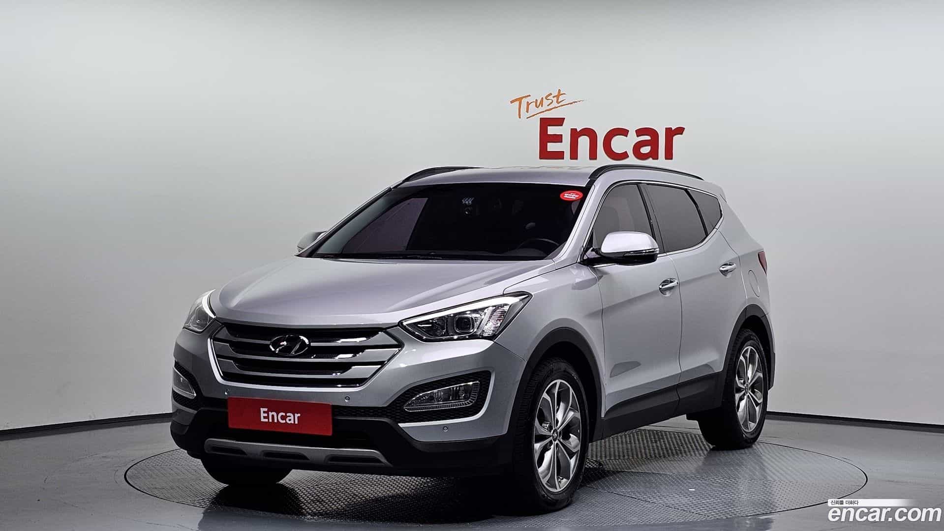 Santafe Hyundai 2015.2-OUTER-001