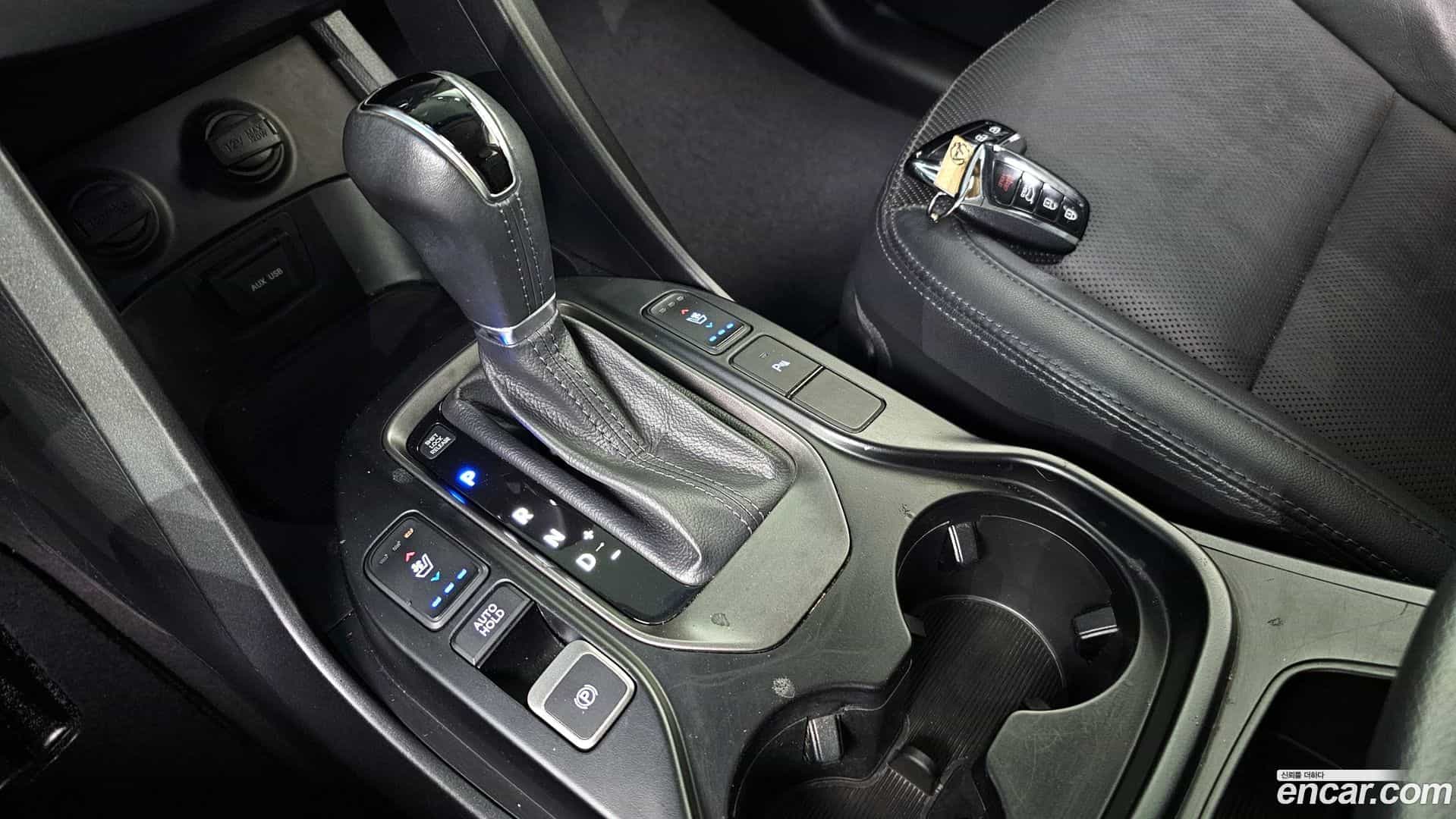 Santafe Hyundai 2015.2-INNER-009