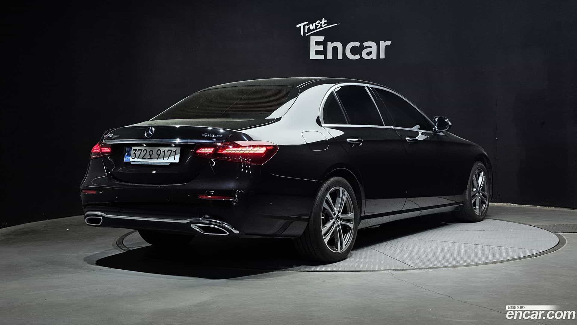 E-Class Mercedes-Benz 2022.4-OUTER-002
