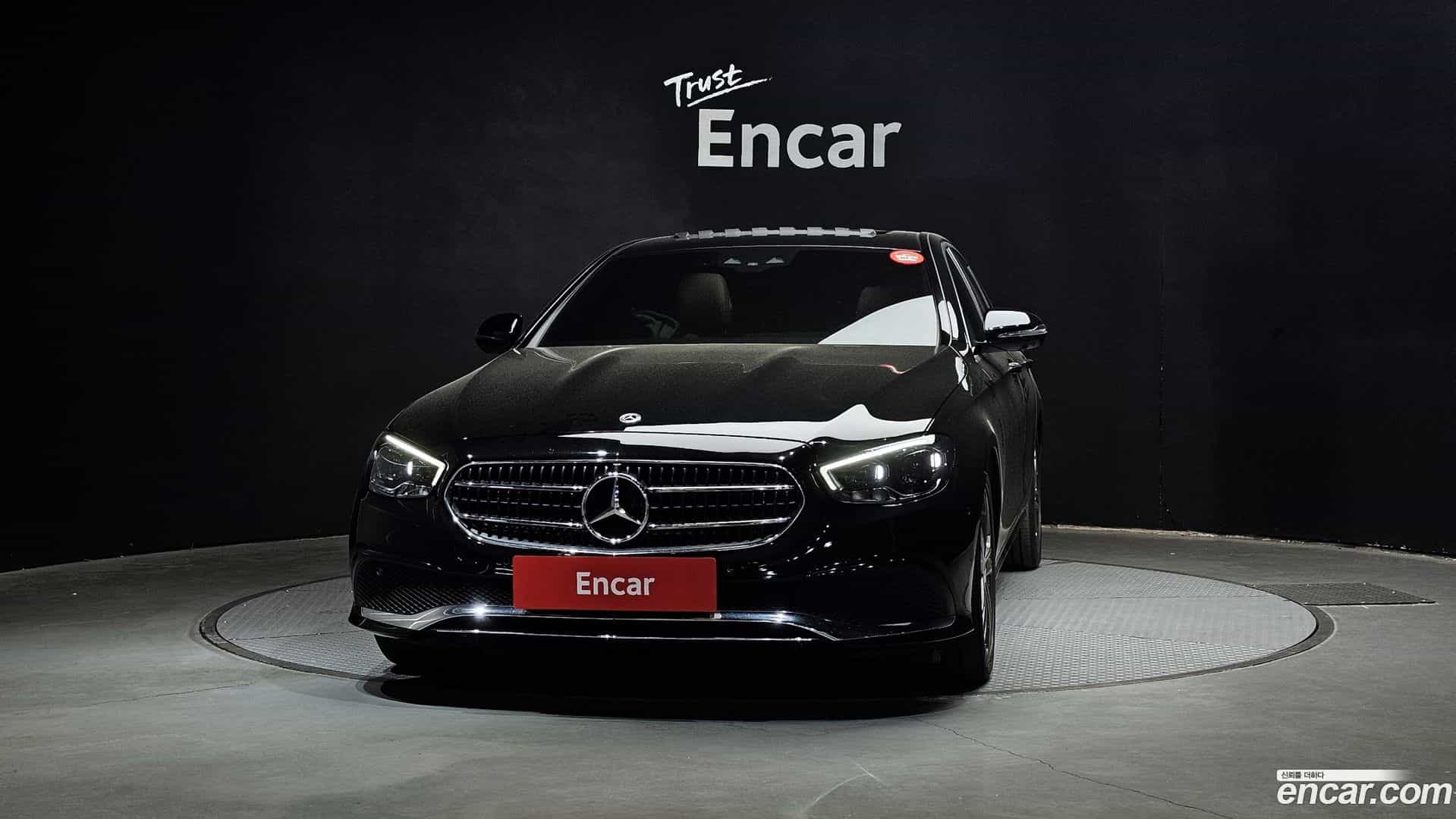 E-Class Mercedes-Benz 2022.4-OUTER-003