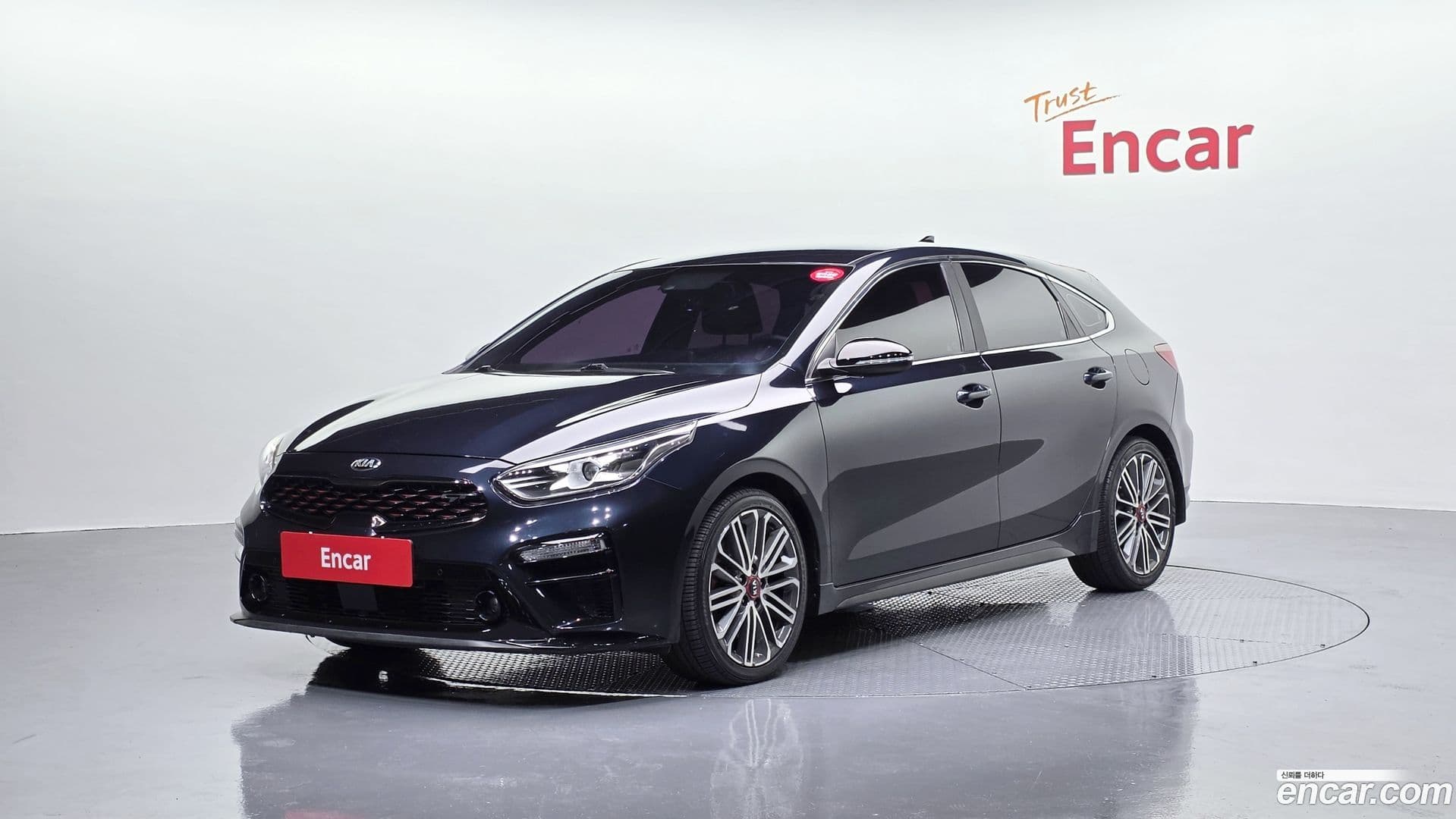 Main__Slider__Photo:K3 Kia 2019.4-0