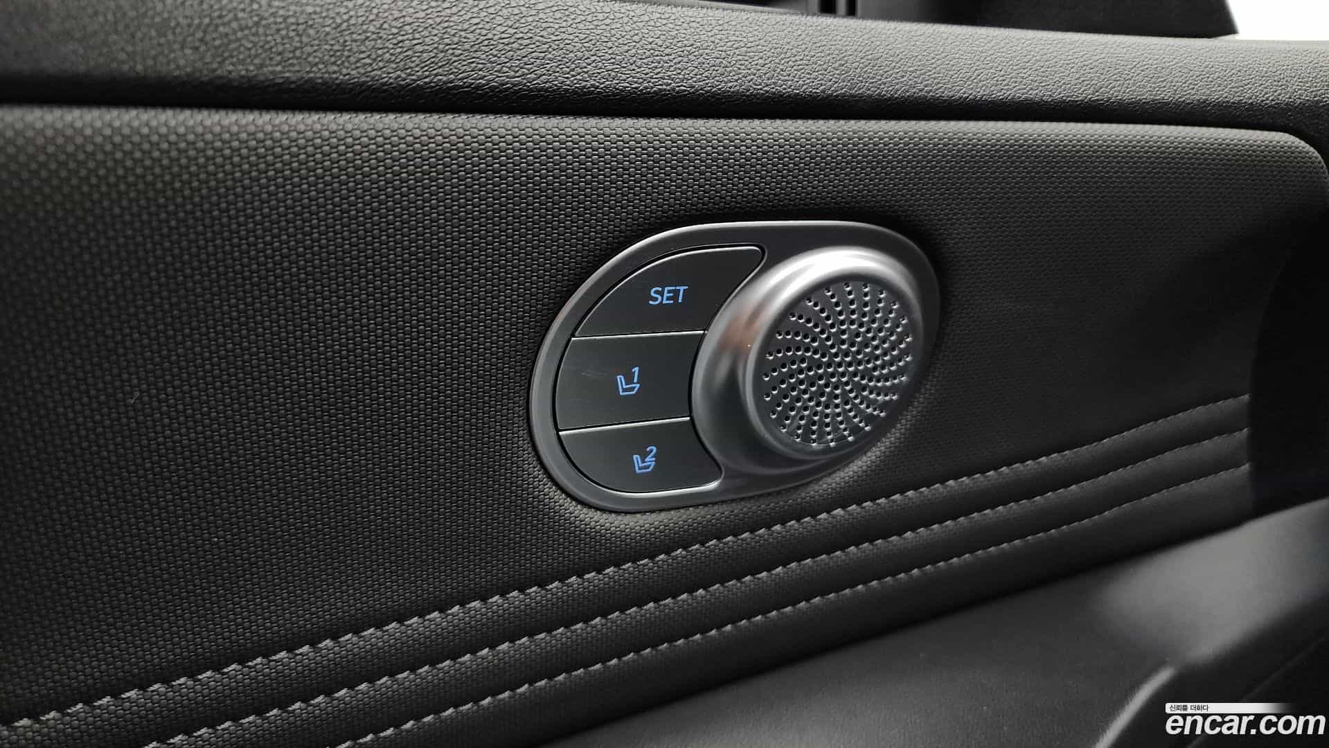 AVANTE Hyundai 2024.10-OPTION-023