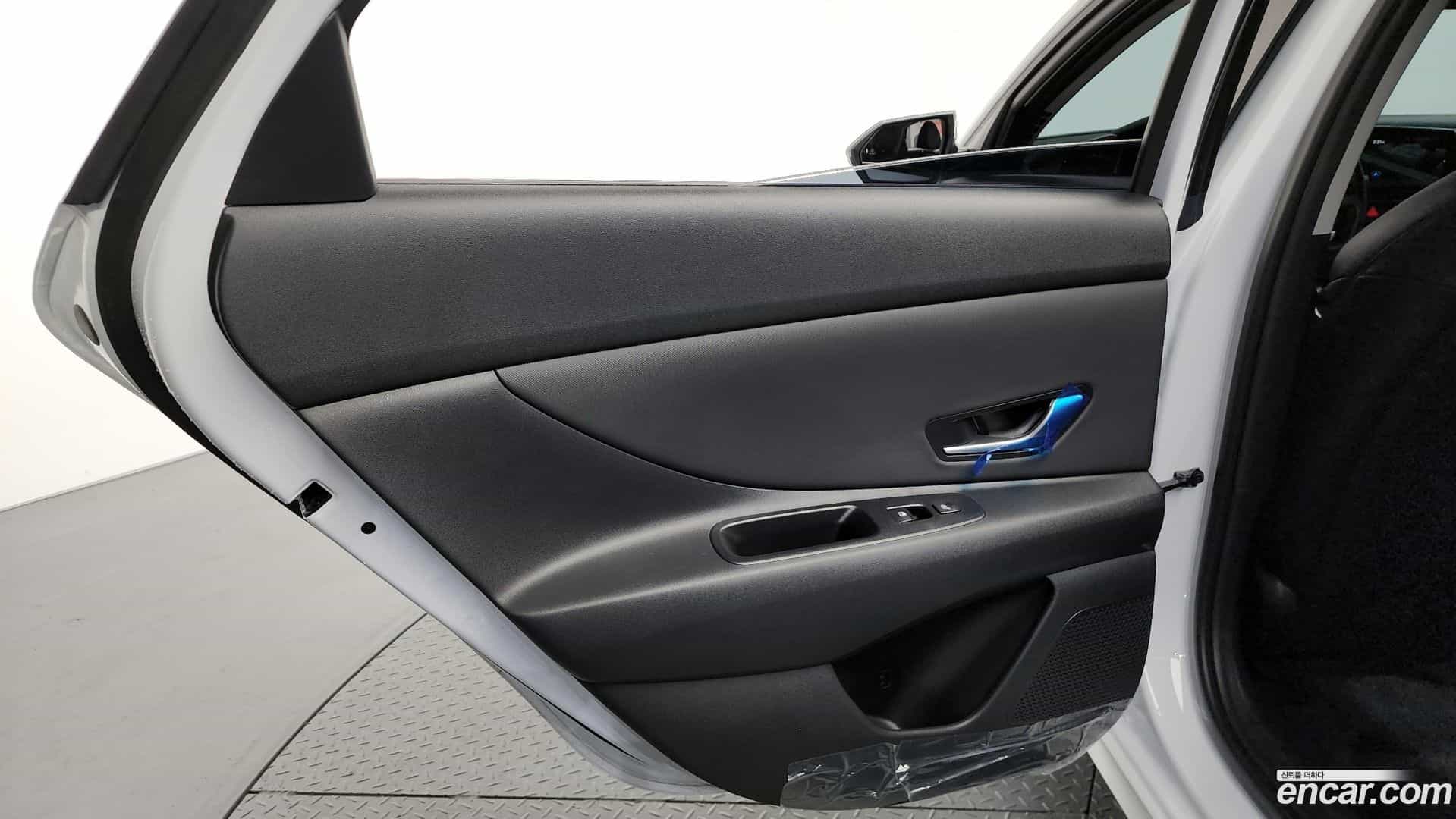AVANTE Hyundai 2024.10-INNER-035