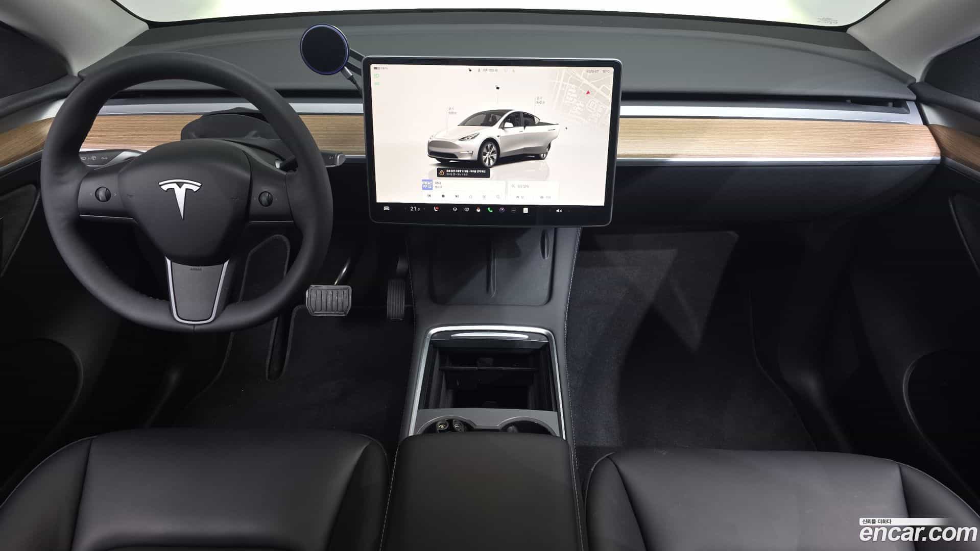 Model Y Tesla 2024.2-INNER-007