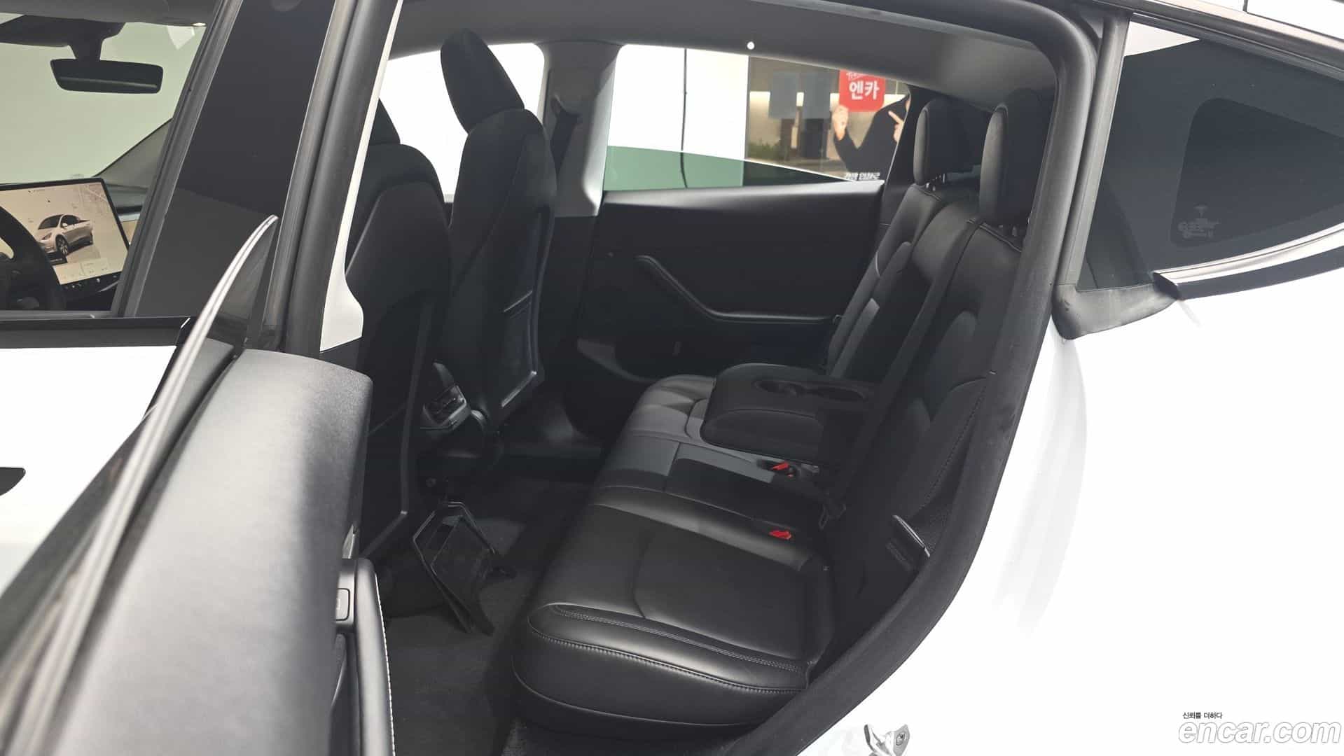 Model Y Tesla 2024.2-OPTION-015