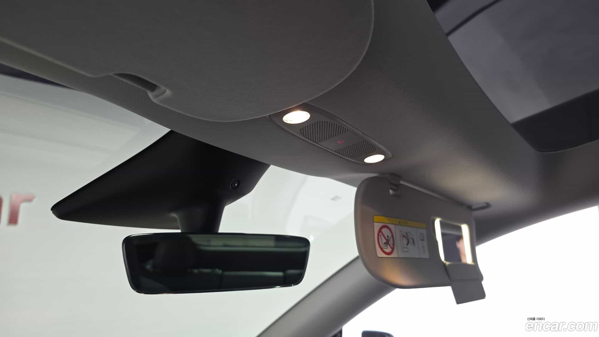 Model Y Tesla 2024.2-OPTION-024