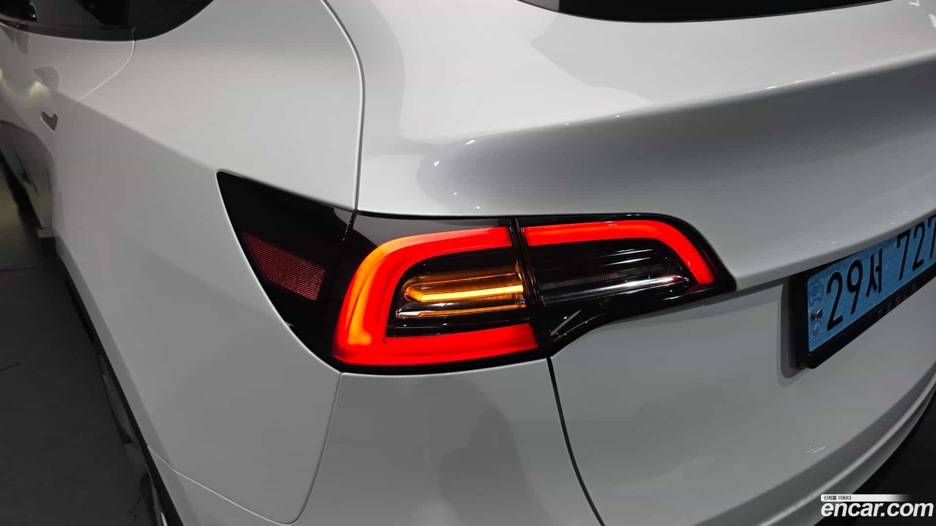 Model Y Tesla 2024.2-OUTER-033