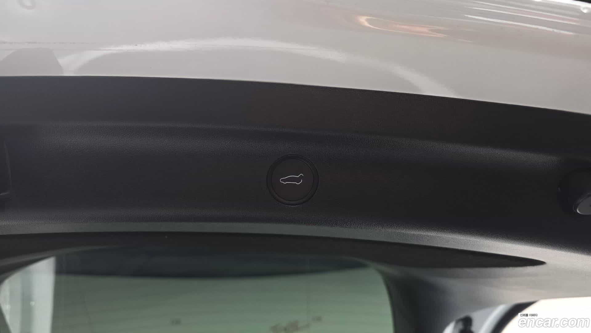 Model Y Tesla 2024.2-OPTION-041